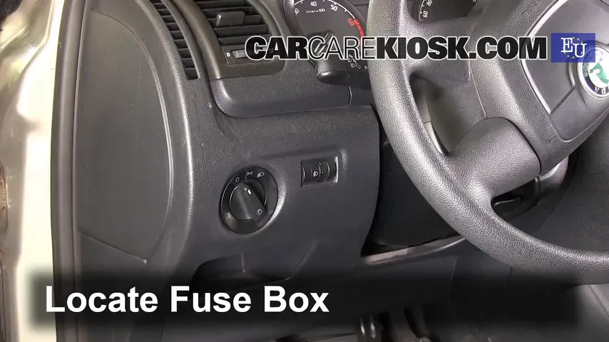2010 Skoda Fabia S 1.2L 3 Cyl. Fuse (Interior) Check